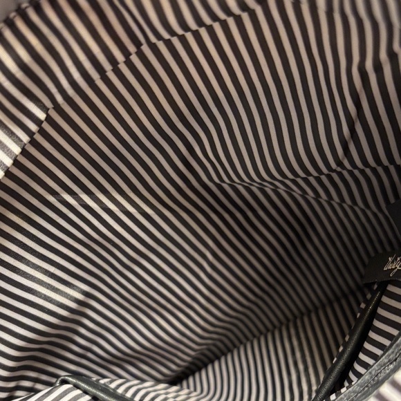 Floral Patterned Shoulder Bag - Picture 9 of 12